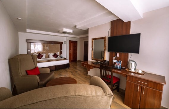 Downtown Plaza Suites